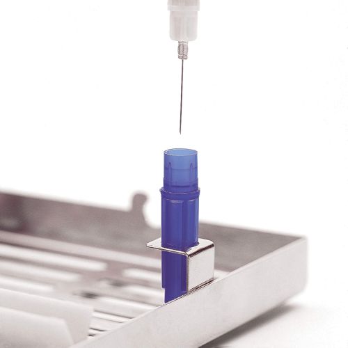 Hu-friedy_Combination Pack Needle Cap Holders and Hinged Instrument Clips_Quintess-Denta